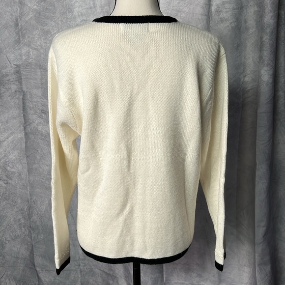 Croft & Barrow Cream & Black Floral Embroidery Detail Button Front Cardigan - SM - Picture 5 of 15